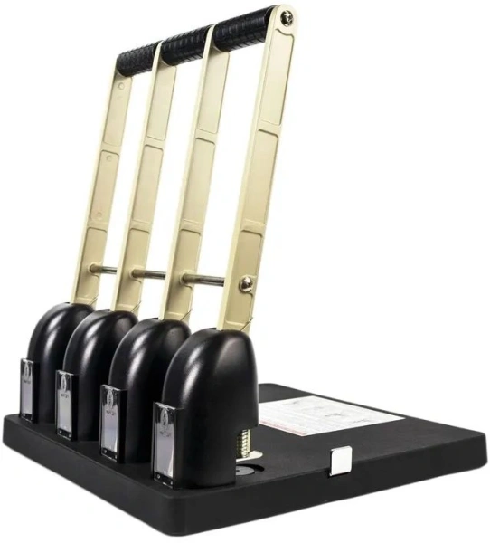 Дырокол Kw-Trio Heavy Duty 954 макс.:150лист. металл/пластик черный отв.:4 с линейкой