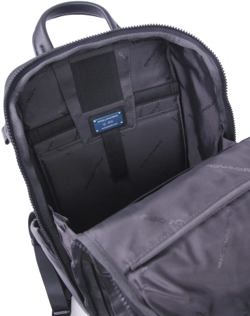Рюкзак Piquadro Than CA6609S135/N черный кожа