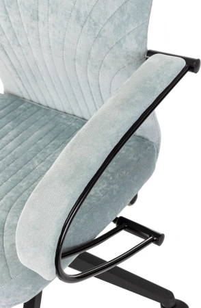 Кресло руководителя Бюрократ CH-610 Fabric серо-голубой Light-28 крестов. пластик