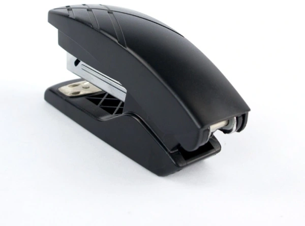 Степлер Kw-Trio 5564 Half-strip Bias 24/6 26/6 (20листов) черный 100скоб