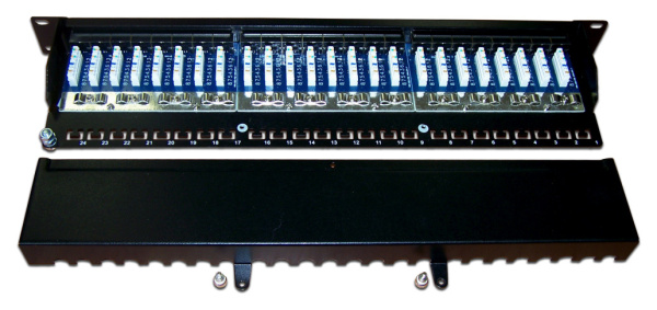 Патч-панель Lanmaster TWT-PP24STP 19" 1U 24xRJ45 кат.5e FTP