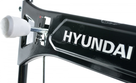 Снегоуборщик бензин. Hyundai S 5556 5.5л.с.