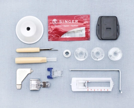 Швейная машина Singer Studio 15 белый