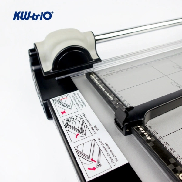 Резак дисковый Kw-Trio 3020 A2/12лист./670мм/автоприжим/защитный экран