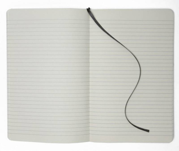 Блокнот Moleskine CLASSIC QP060 Large 130х210мм 240стр. линейка твердая обложка черный