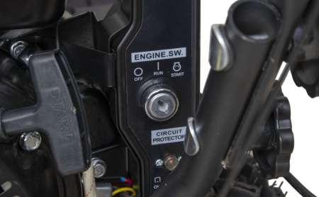 Снегоуборщик бензин. Huter SGC 4000B 6.5л.с.