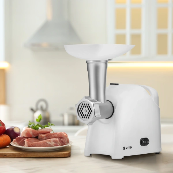 Мясорубка Vitek VT-3625 1800Вт белый