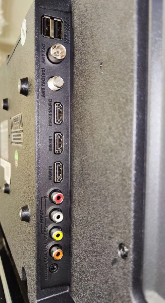 Телевизор LED BBK 24" 24LEM-1046/T2C (B) черный HD 60Hz DVB-T DVB-T2 DVB-C USB (RUS)