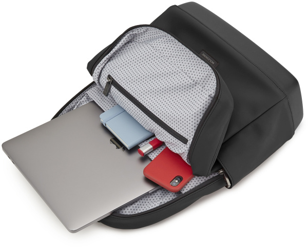 Рюкзак Moleskine THE BACKPACK SOFT TOUCH (ET9CC02BKBK) 41x13x32см полиуретан черный