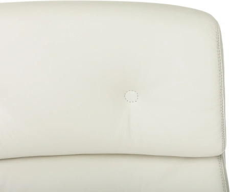 Кресло руководителя Бюрократ _DAO белый кожа крестов. алюминий