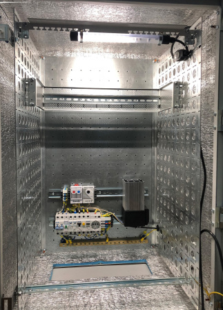 Шкаф коммутационный ЦМО (ШТВ-Н-15.6.3-4ААА-Т1) настенный 15U 600x300мм пер.дв.металл несъемн.бок.пан. 150кг серый 57кг 800мм IP54 с вентилятором с нагревателем укомплектованный