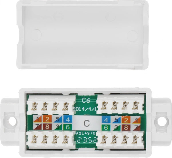 Адаптер Lanmaster TWT-CN110UTP5E проходн. бел. (упак.:1шт)