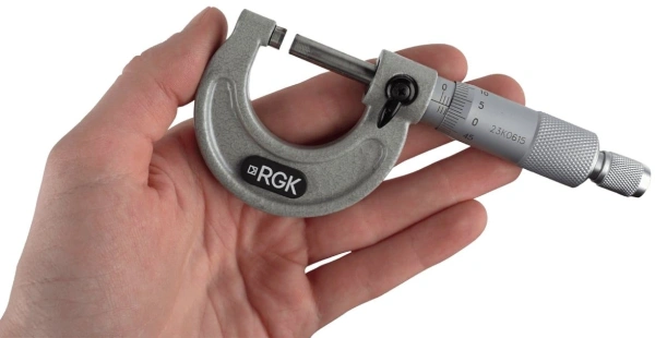 Микрометр RGK MРM-25 гладкий (МК) разм.шага 0.01мм серый (757003)