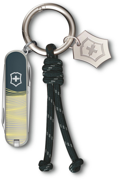 Нож перочинный Victorinox Classic SD New York Style (0.6223.E223) 58мм 7функц. зеленый подар.коробка