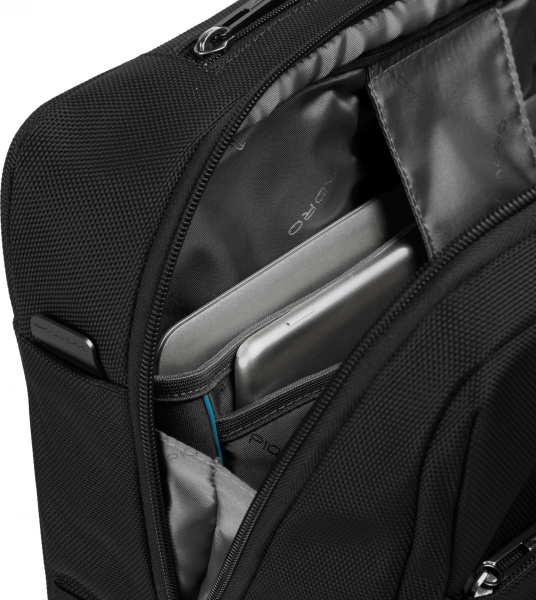 Сумка дорожная Piquadro BRIEF2 (BV4729BR2/N) 40x36x16см 24л. 2.468кг. нейлон/натур.кожа черный