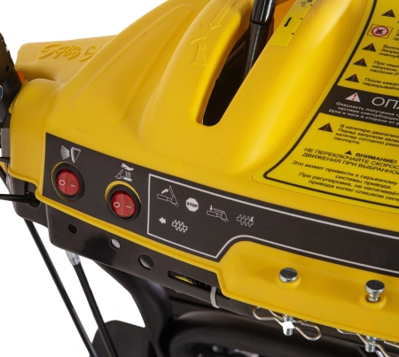 Снегоуборщик бензин. Huter SGC 8100C 13л.с.