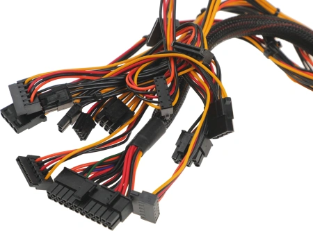 Блок питания Chieftec ATX 700W iArena GPA-700S (24+4+4pin) APFC 120mm fan 6xSATA