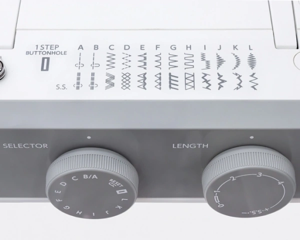 Швейная машина Janome 1522 LG белый/серый