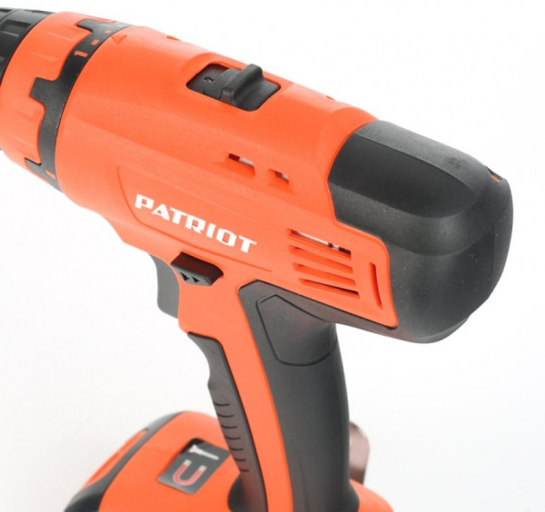 Дрель-шуруповерт Patriot BR 180Li аккум. патрон:быстрозажимной (кейс в комплекте) (180301540)