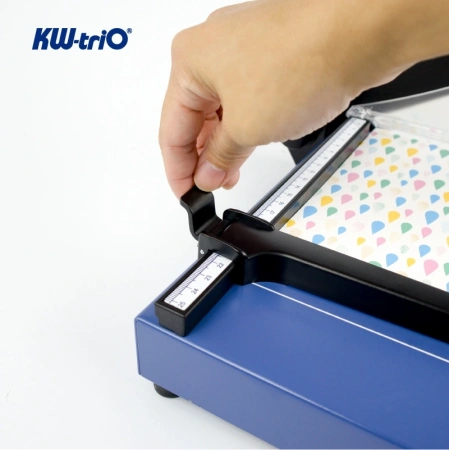 Резак сабельный Kw-Trio 3023 A4/20лист./310мм/ручн.прижим/защитный экран