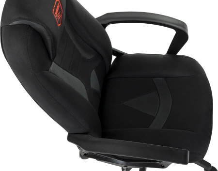 Кресло игровое Zombie 200 черный ткань/эко.кожа крестов. пластик