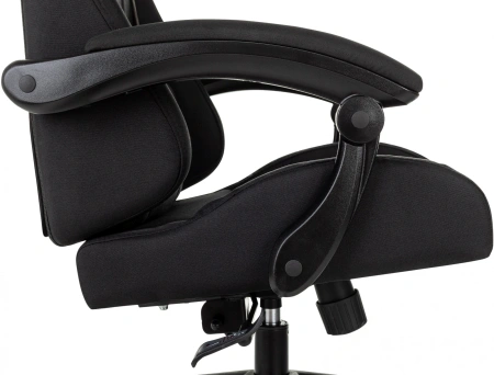 Кресло игровое Zombie Predator черный Neo Black с подголов. крестов. пластик