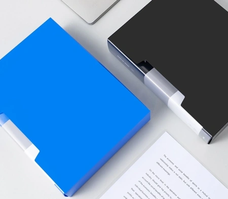 Папка с 100 прозр.вклад. Deli EF903 A4 ассорти в коробе