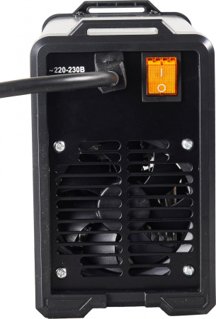 Сварочный аппарат Ресанта САИ-220Д инвертор ММА/TIG 7.8кВт