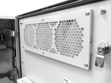 Шкаф коммутационный ЦМО (ШТВ-Н-15.6.5-4ААА-Т1) настенный 15U 600x530мм пер.дв.металл несъемн.бок.пан. 150кг серый 120град. 750мм всепогодный с вентилятором с нагревателем укомплектованный