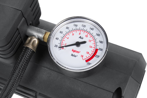 Автомобильный компрессор Starwind CC-120 15л/мин шланг 0.45м