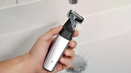 Триммер Philips Series 5000 BG5020/15 серебристый/черный (насадок в компл:3шт)