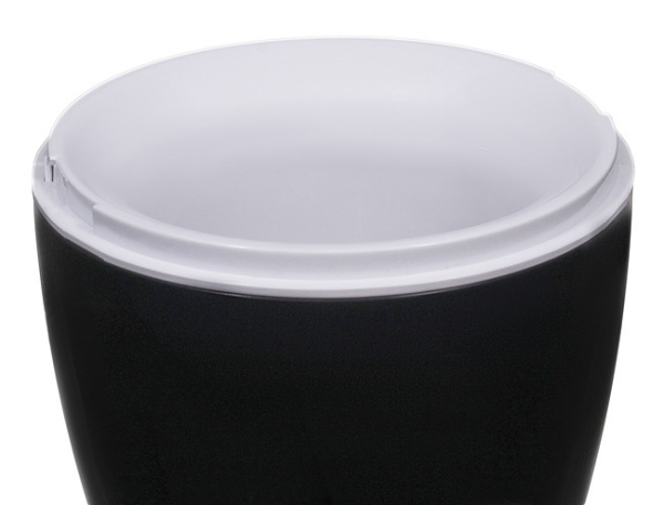 Кофемолка Starwind SGP8426 200Вт сист.помол.:ротац.нож вместим.:80гр черный